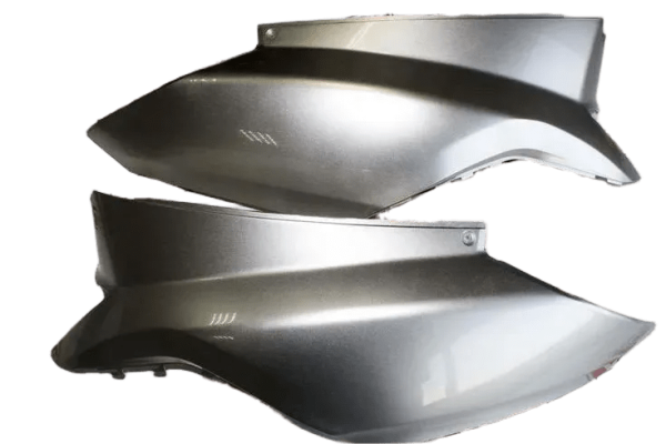 CYGNUS RS 125 GÜMÜŞ YAN KAPAK TK. OEM