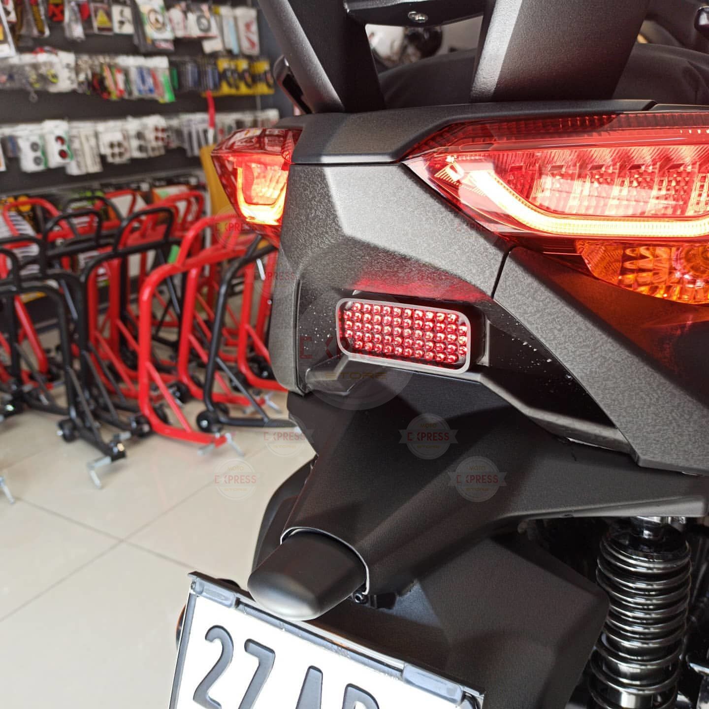 Motosiklet Arka Led Park Fren Uçak Kanadı Çakar Modülü Kedigözü Lambası