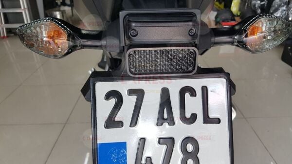 Motosiklet Arka Led Park Fren Uçak Kanadı Çakar Modülü Kedigözü Lambası