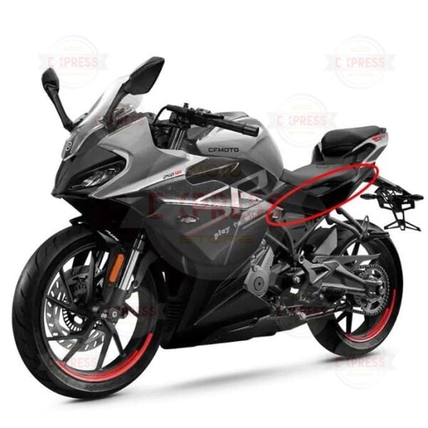 CFMoto 250SR 2020-2025 Sol Uzun Sele Altı Grenajı Paneli Parlak Siyah A