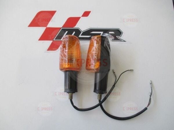 Moto Express YBR 125 2006 MODEL SİNYAL ARKA SAĞ TARAF