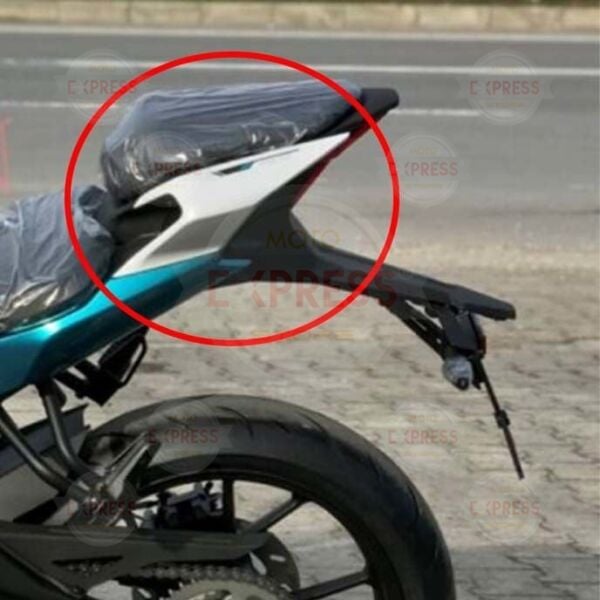 CFMoto 250SR 2020-2025 Sol Arka Sele Altı Küçük Kuyruk Grenajı Beyaz A