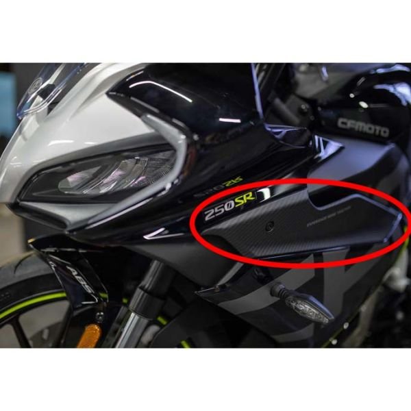 CFMoto 250SR 2020-2025 Sol Ön Büyük Grenaj Üstü Karbon Paneli Parça A