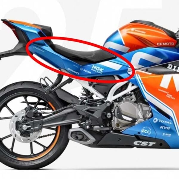 CFMoto 250SR 2023-2024 Turuncu İçin Sağ Uzun Sele Altı Grenajı Paneli Mavi A