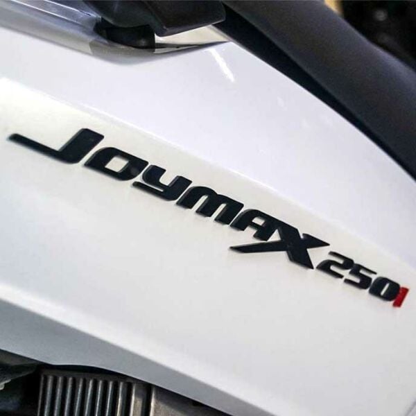 SYM Joymax 250i 3D Pleksi Kabartma Sticker Etiket Yazısı Amblemi