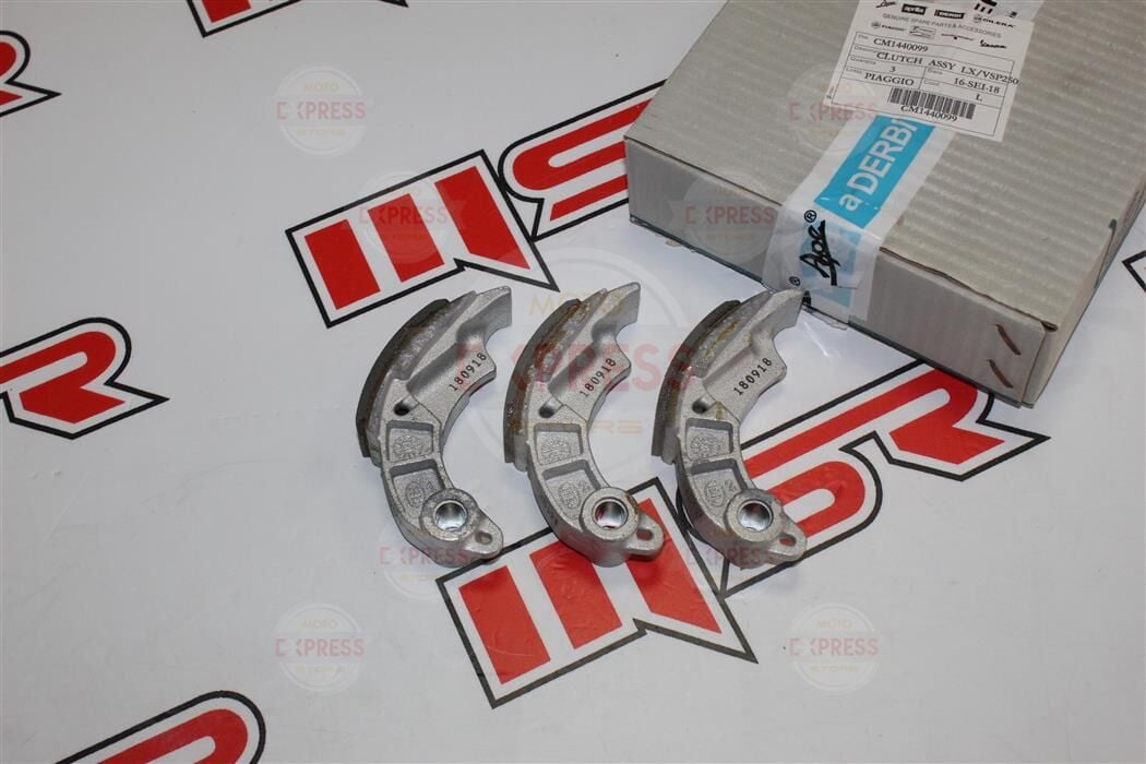 Mondial Ressivo 250 rks Vİeste 249 Vespa 250 TR250T Debriyaj Balatası 3lü A