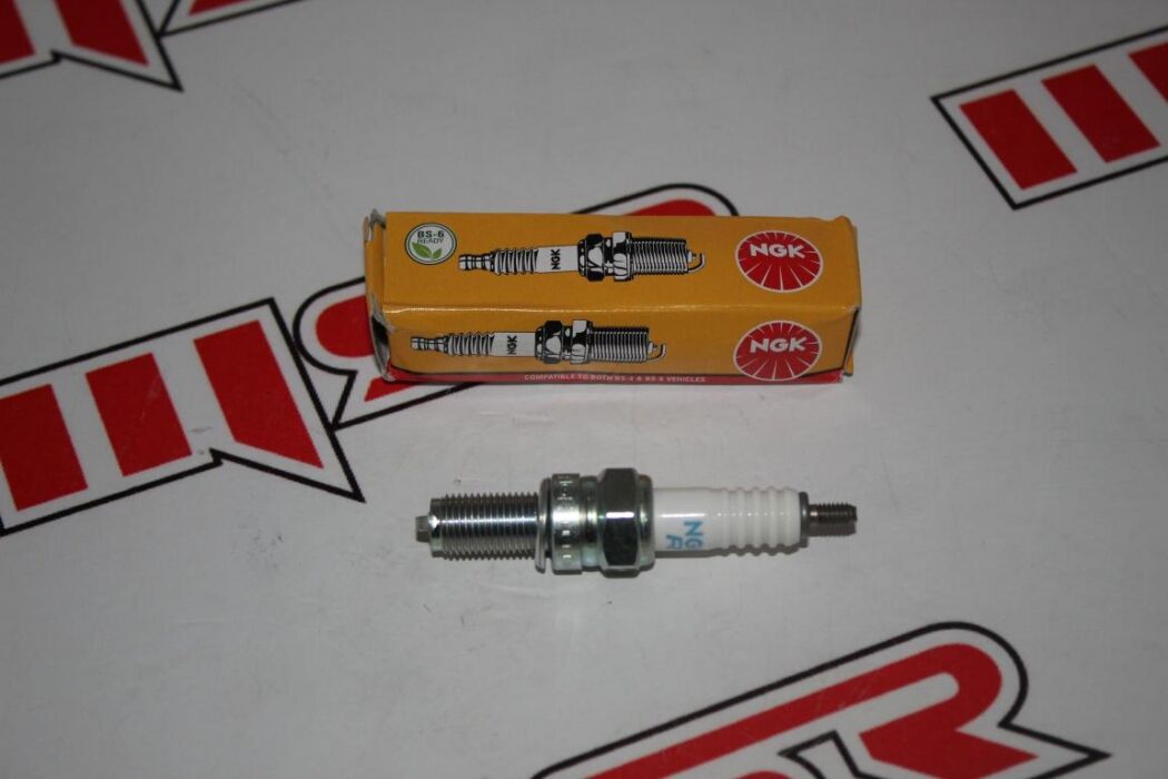 Ngk Buji Cr9E(Honda Cbr 125)