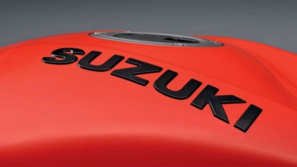 Suzuki GSX-R Hayabusa Gen3 2021-2025 3D Kabartma Depo Üstü Yazısı Sticker Amblemi